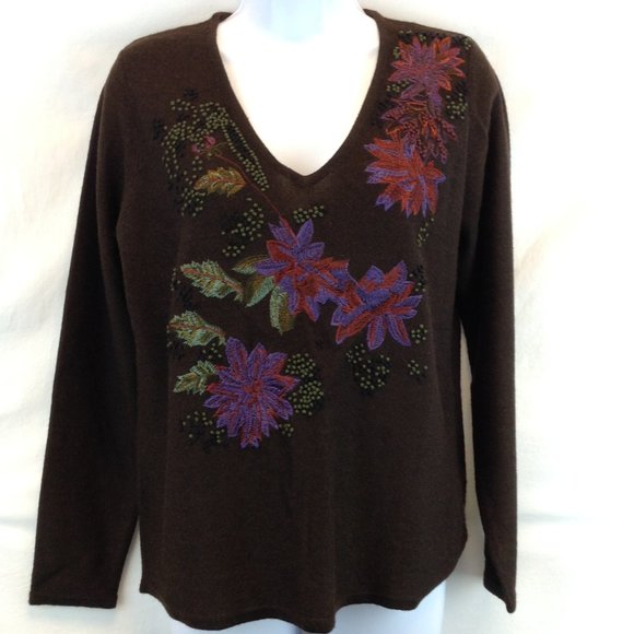 TABI Simply Classic Floral Embroidered Sweater. - Picture 1 of 10
